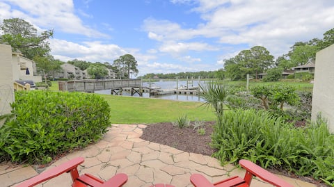 Luxury Waterfront Villa w/ Dock on Hilton Head