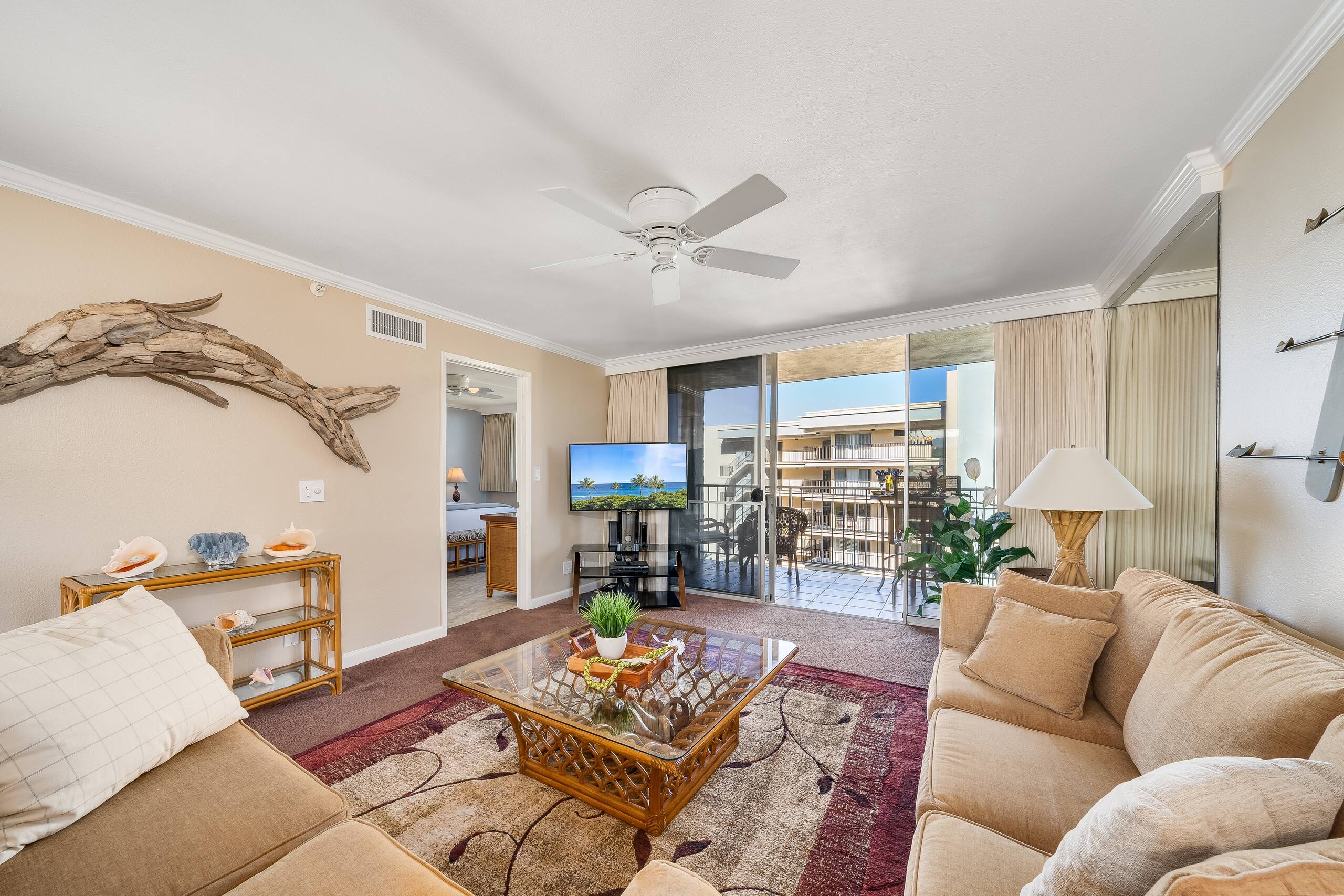 Condo in Lahaina · ★5.0 · 2 bedrooms · 3 beds · 2 baths - Image 2