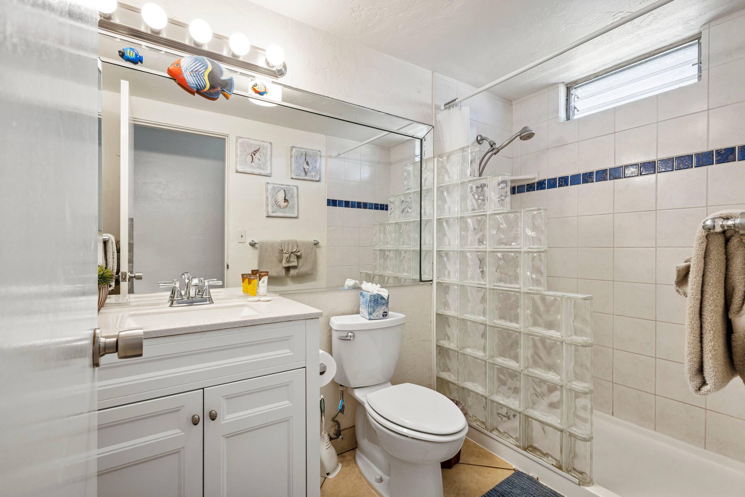 Condo in Kihei · ★5.0 · 1 bedroom · 2 beds · 2 shared baths - Image 17