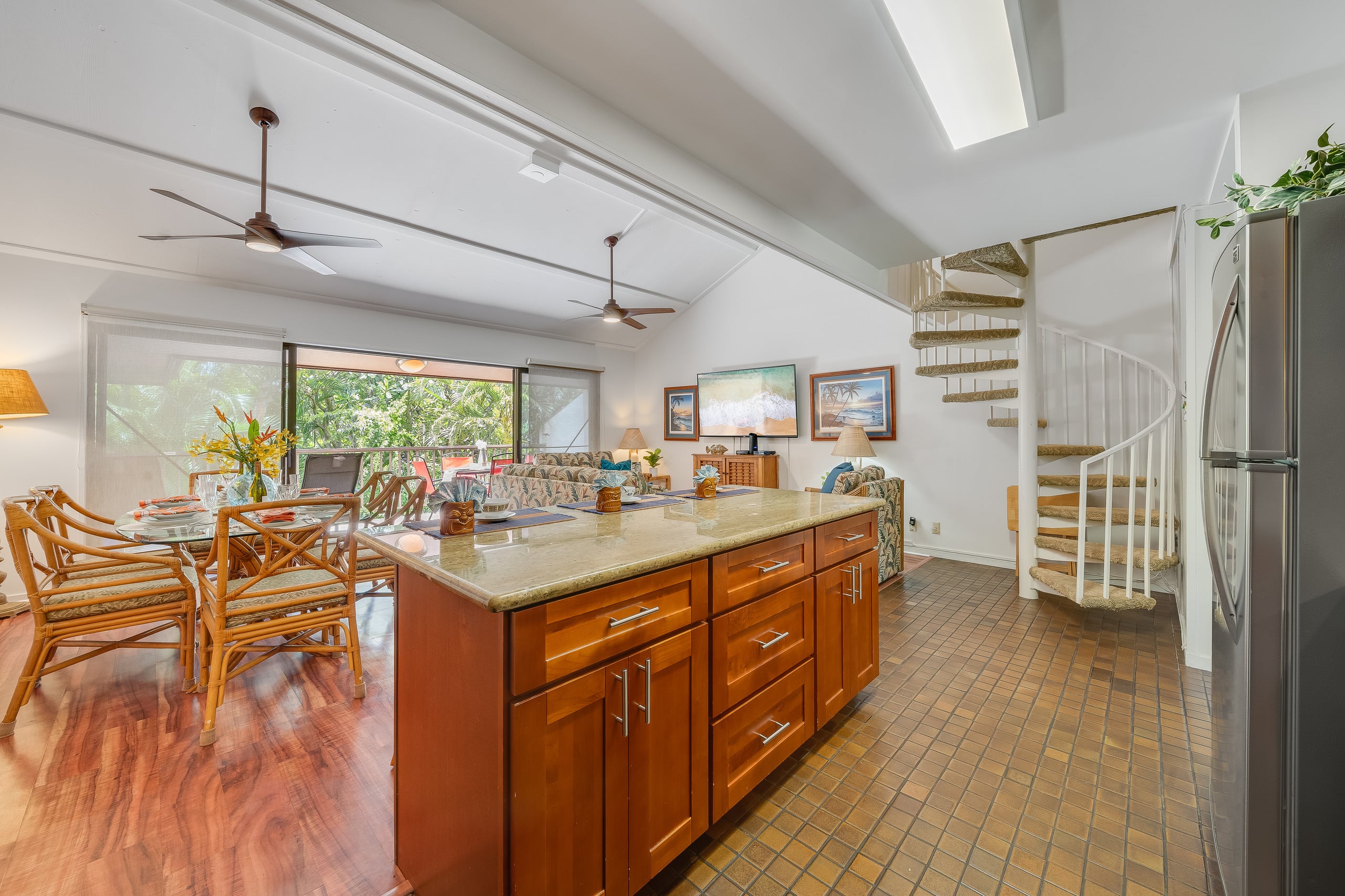 Condo in Kihei · ★4.35 · 3 bedrooms · 3 beds · 2 private baths - Image 12