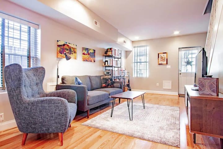 Family-friendly Home For Travelers / Near Subway