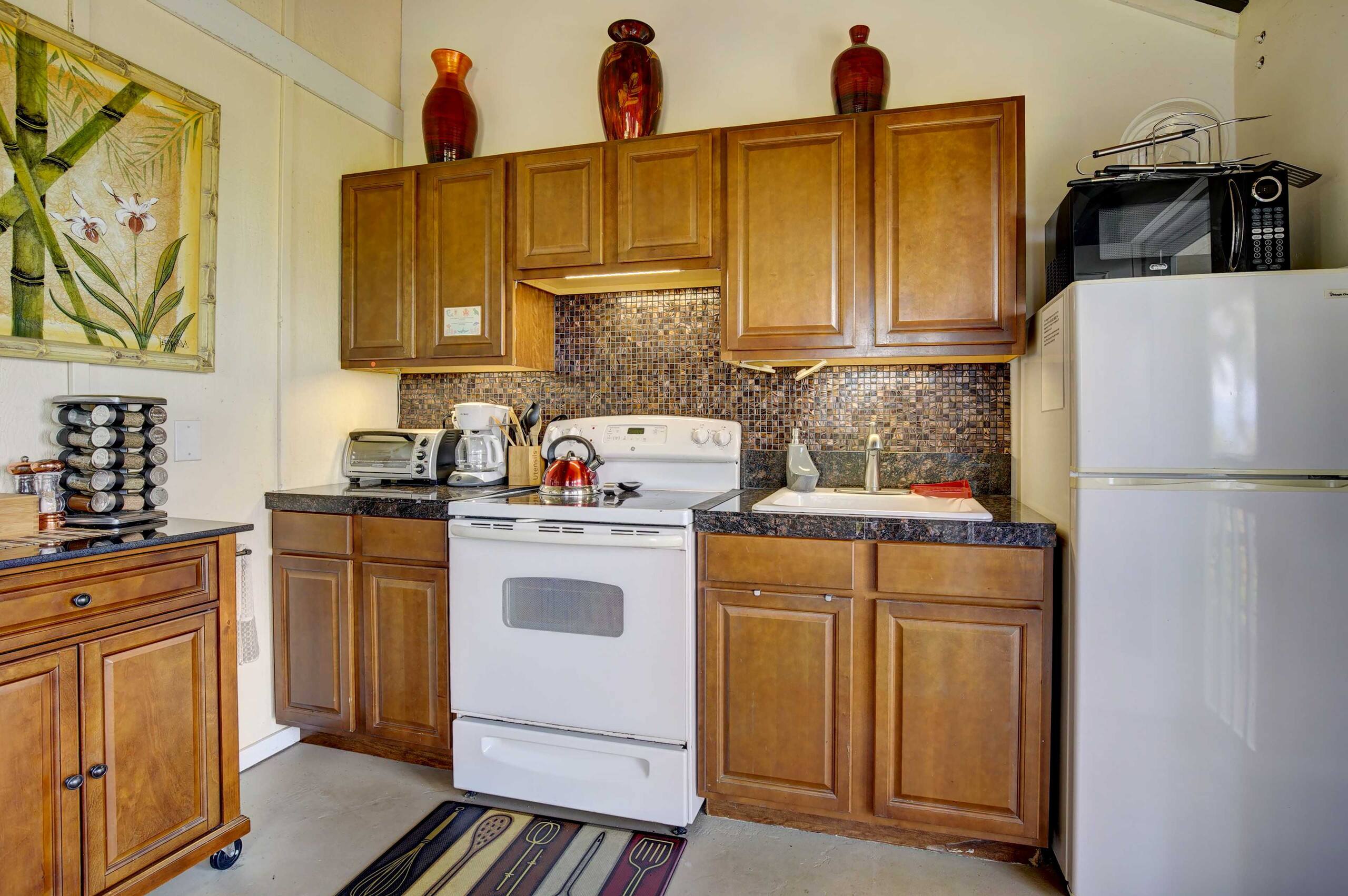 Charming Kailua-Kona Apartment Near Hiking & Golf! - Image 11
