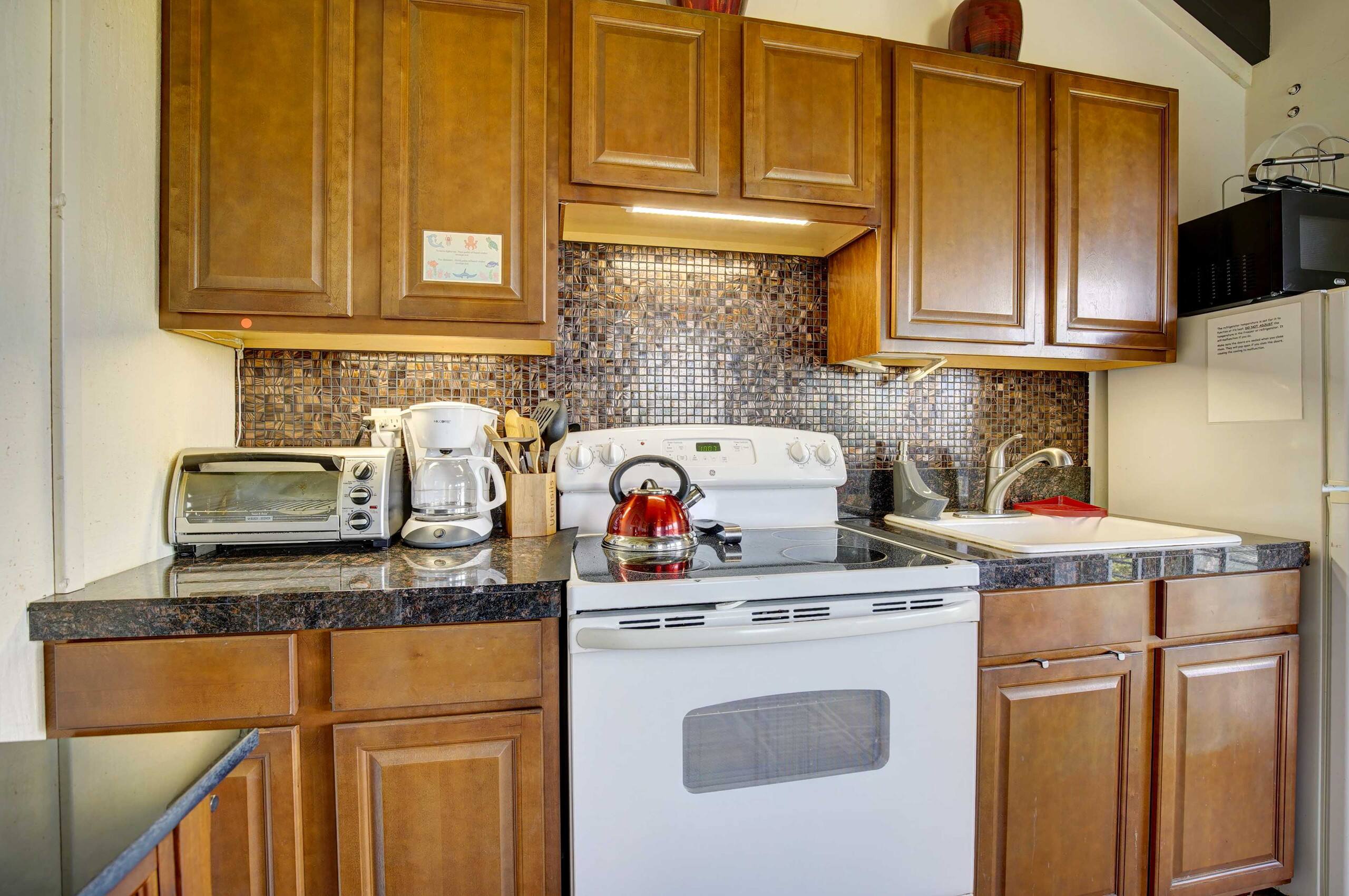 Charming Kailua-Kona Apartment Near Hiking & Golf! - Image 12