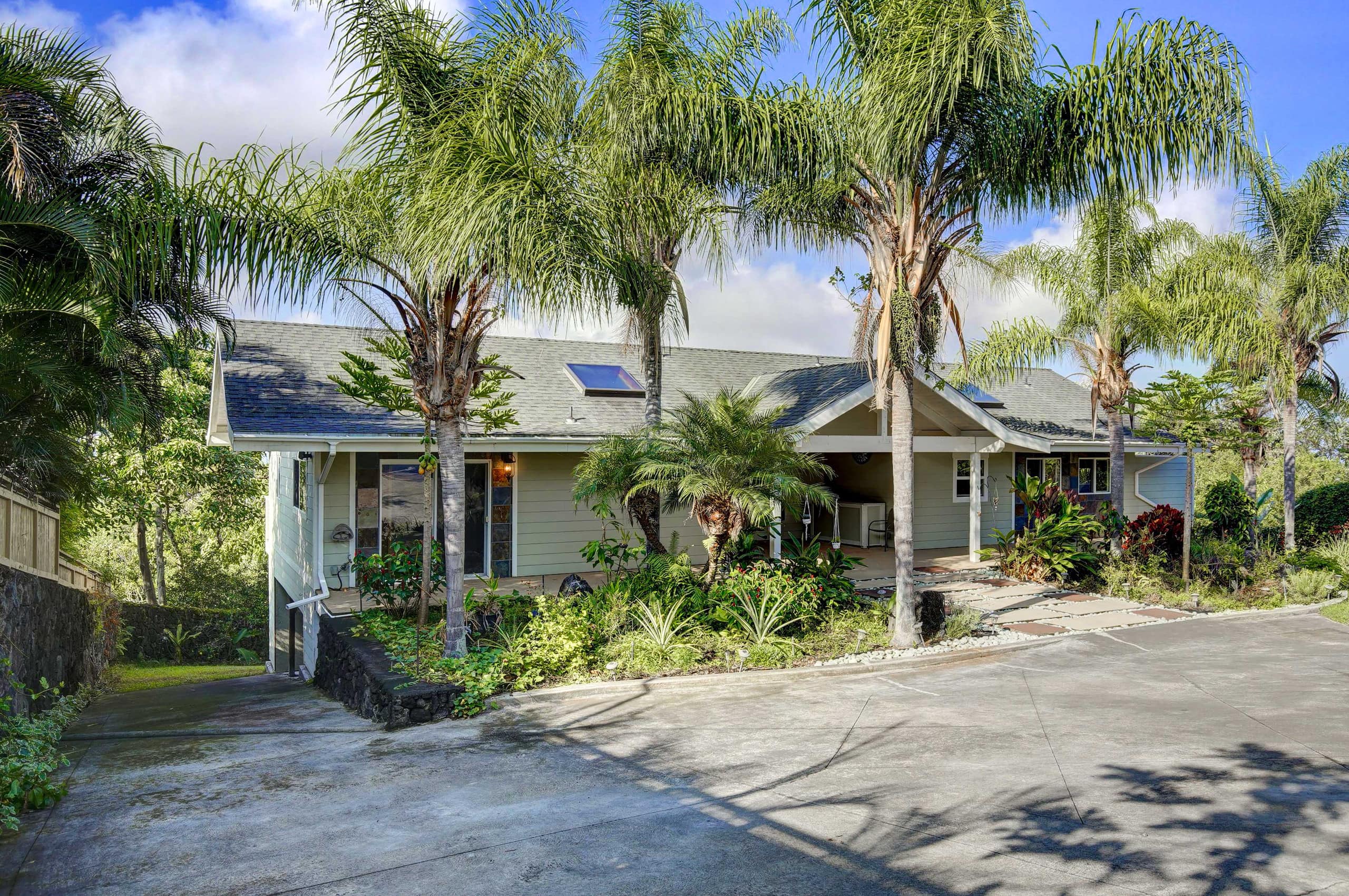 Home in Kailua-Kona · ★4.71 · 3 bedrooms · 3 beds · 2 baths - Image 27