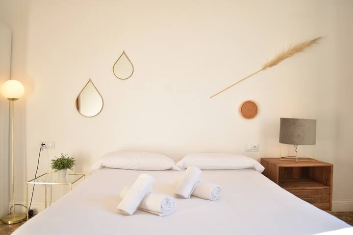 Big apartment near to Ruzafa gallery image 3