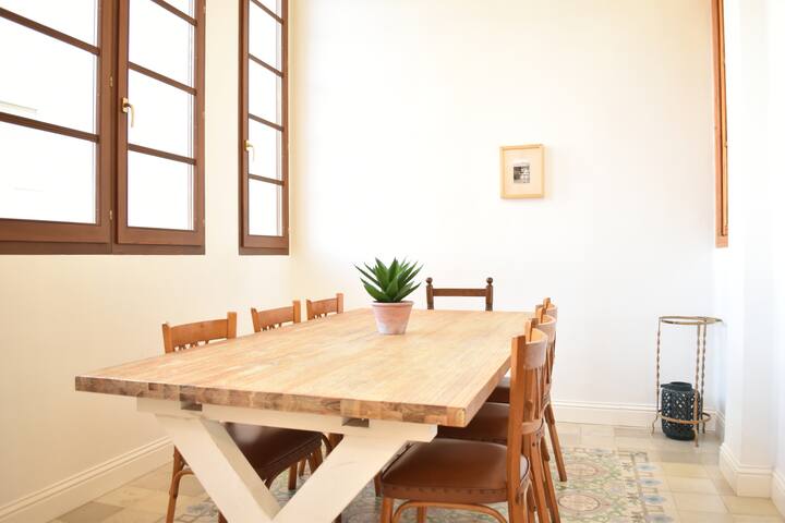 Big apartment near to Ruzafa gallery image 2