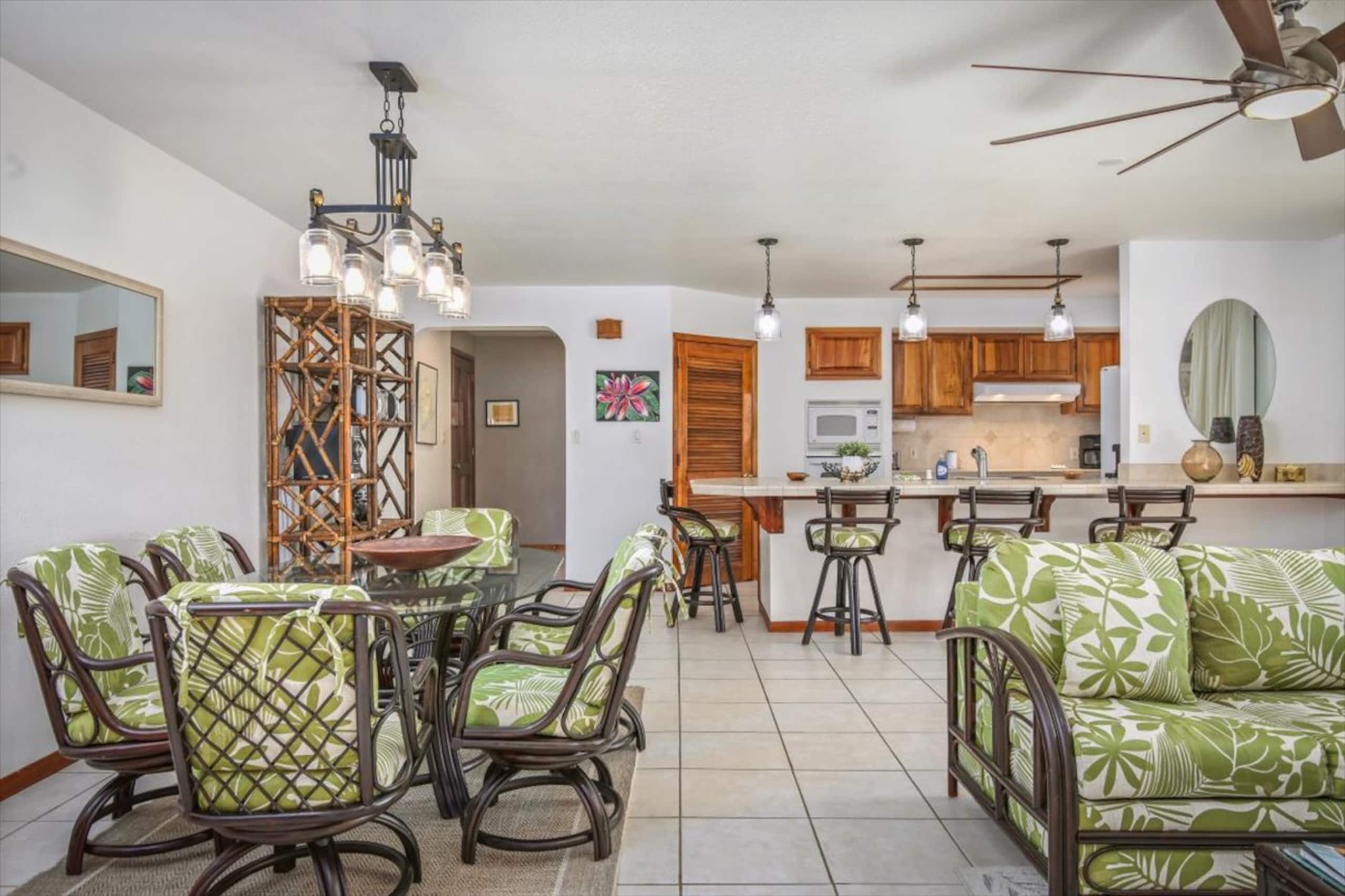 Condo in Kailua-Kona · ★4.58 · 2 bedrooms · 2 beds · 2 baths - Image 2