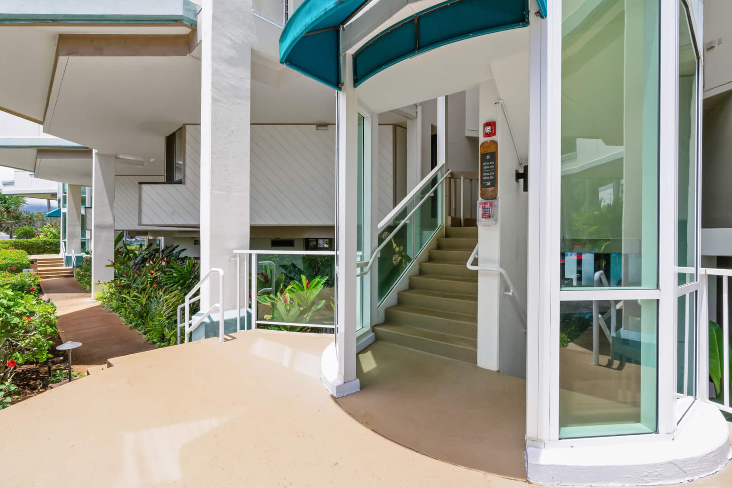 Condo in Princeville · ★4.86 · 2 bedrooms · 2 beds · 2 baths - Image 33