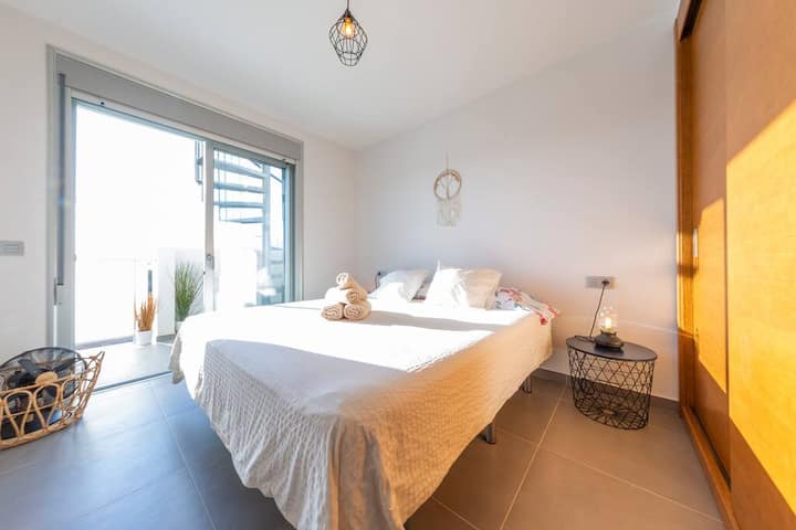 Master bedroom, built-in wardrobe.