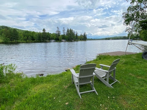51PR Amazing lakefront home in the White Mountains
