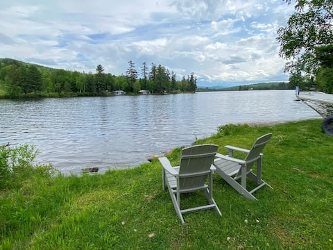 51PR Amazing lakefront home in the White Mountains