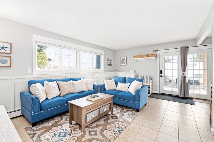 Park Point Beach Suite Just Steps To Canal Park! - Duluth, MN