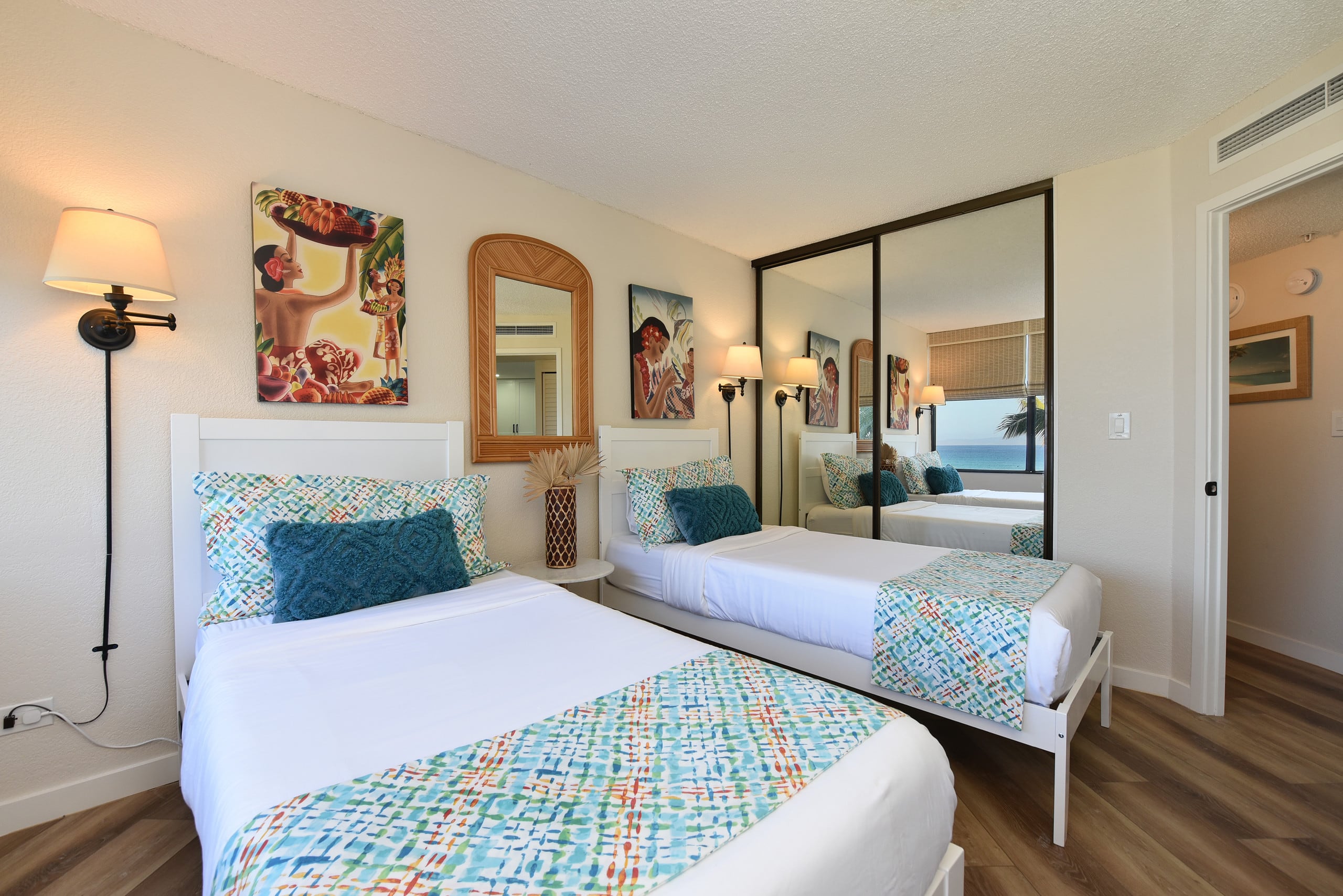 Condo in Lahaina · ★5.0 · 2 bedrooms · 4 beds · 2 baths - Image 18