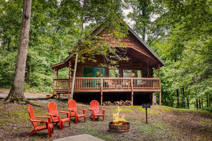 Free Dollywood Tix And Relaxing Hot Tub In Woods - Tennessee