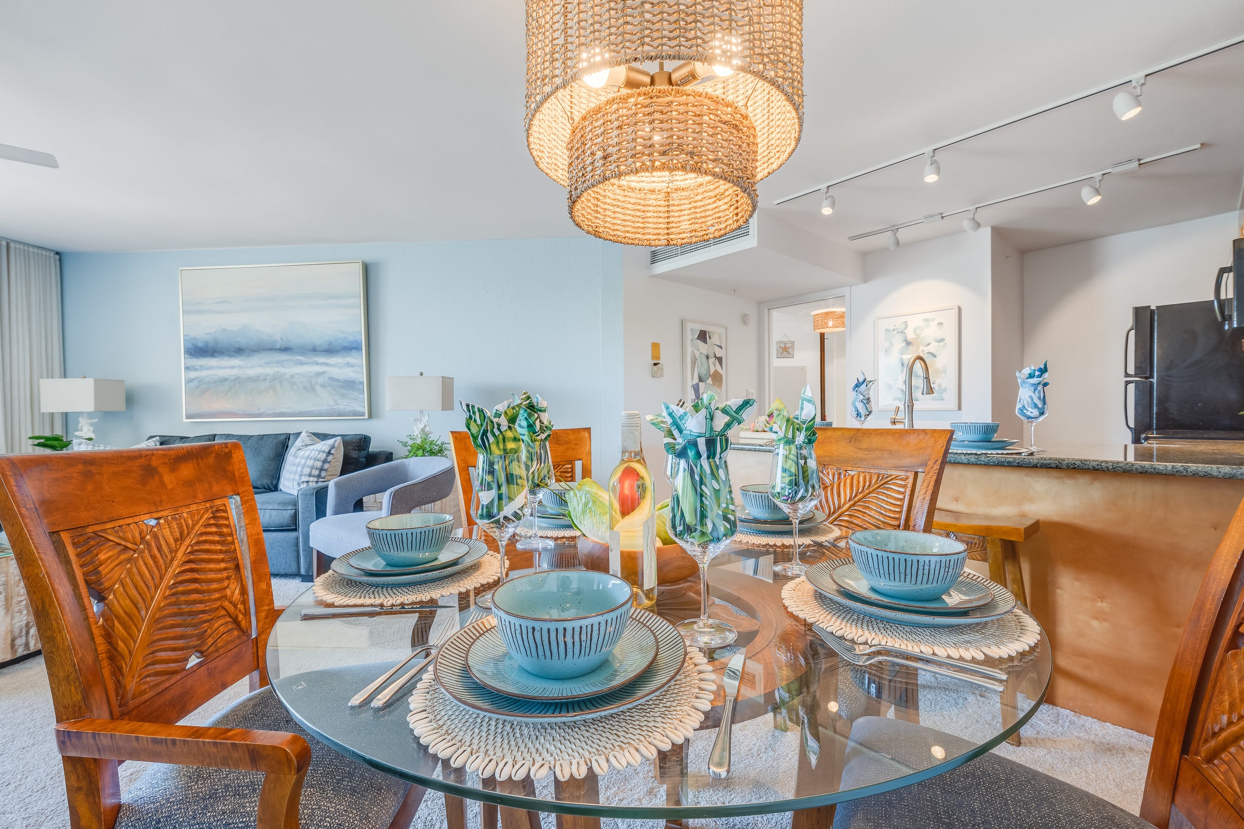 Condo in Lahaina · ★4.87 · 1 bedroom · 2 beds · 1 bath - Image 8