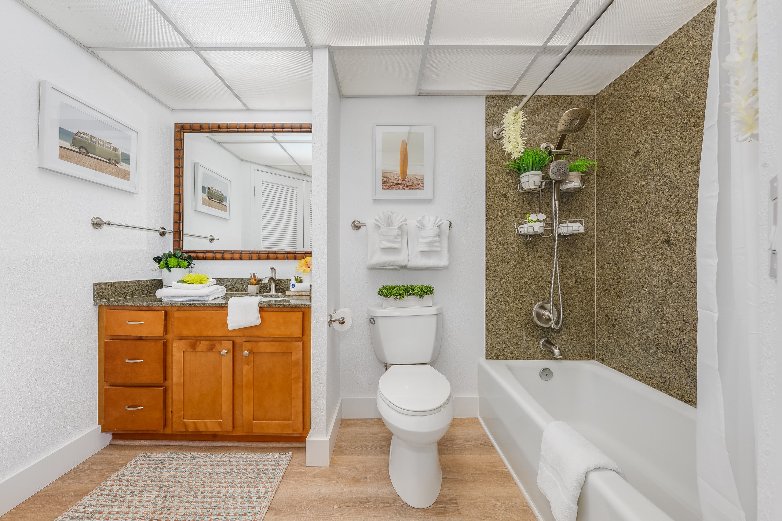 Condo in Lahaina · ★4.87 · 1 bedroom · 2 beds · 1 bath - Image 17