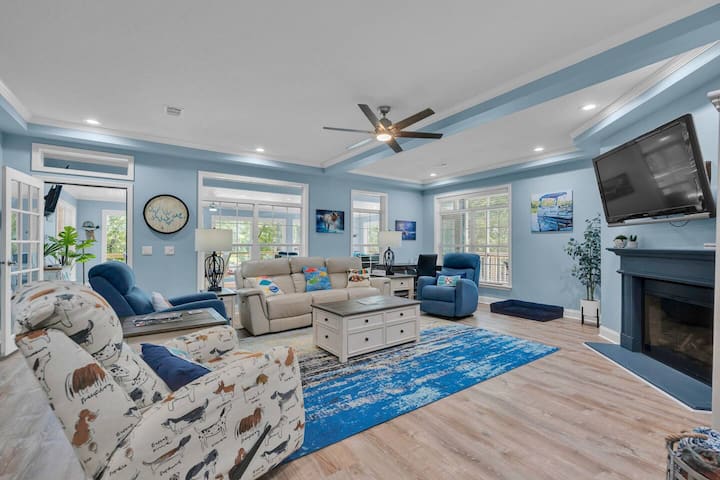 El salón es un lugar de reunión cómodo para todos. 