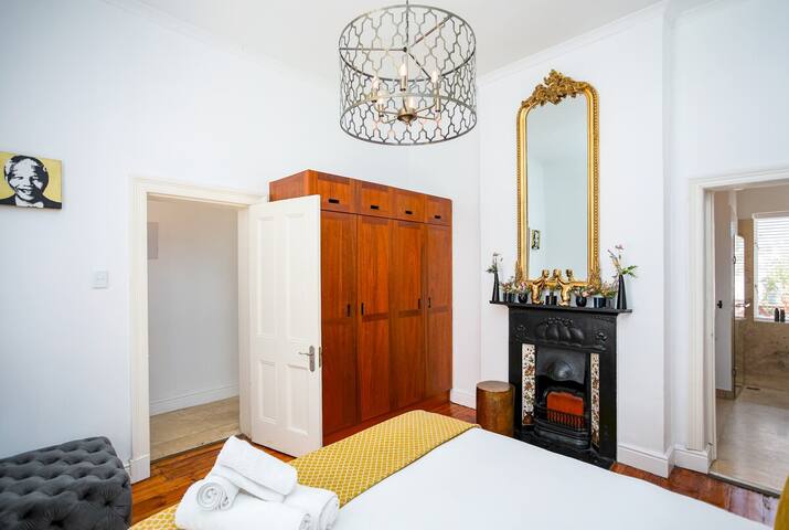 Beaumont Cottages 2 by CTHA gallery image 2