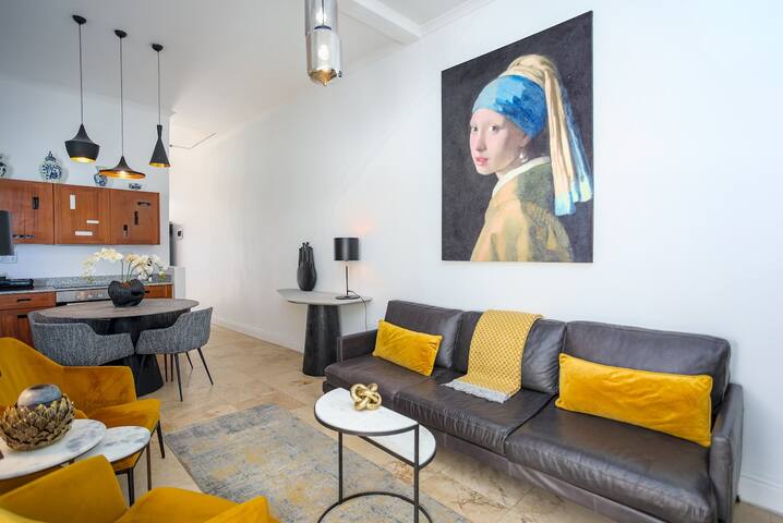 Beaumont Cottages 2 by CTHA