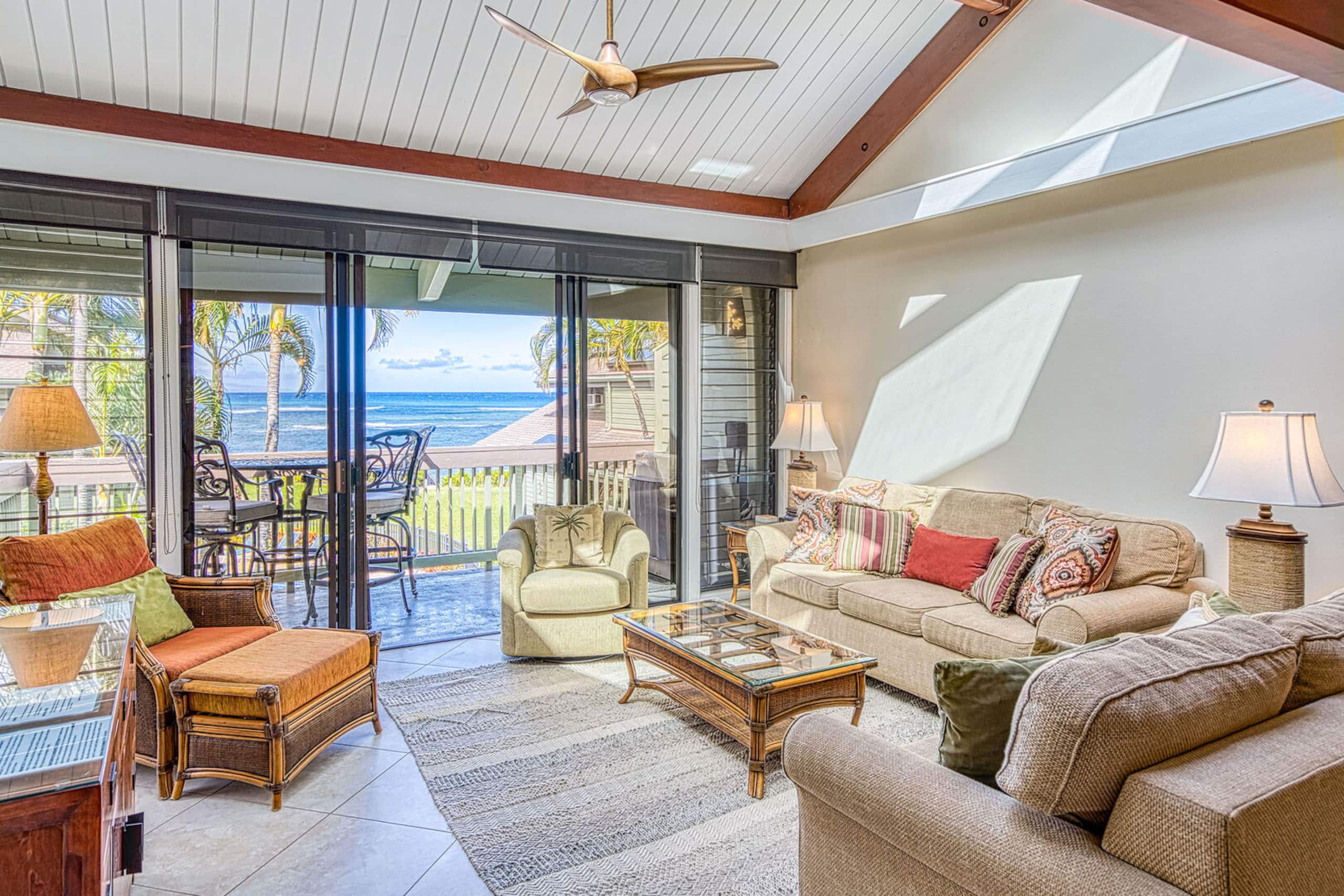 Condo in Lahaina · ★4.71 · 3 bedrooms · 4 beds · 2 private baths - Image 3