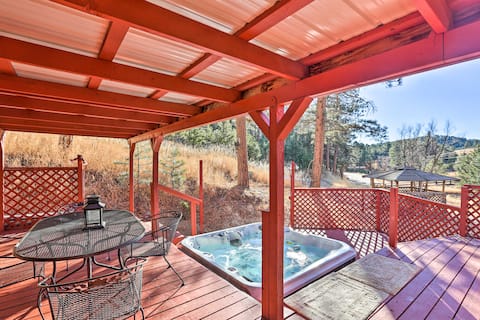 'Wildmanor Ranch' Near Red Rocks w/ Hot Tub!
