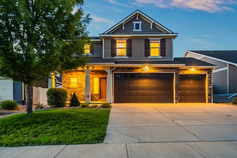 Spacious Family Getaway | 20min to downtown+sights