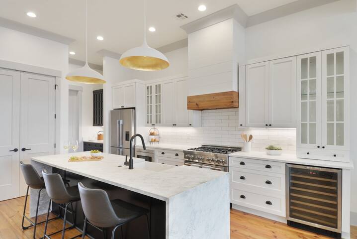 Garden District Home | Heated Plunge Pool gallery image 3