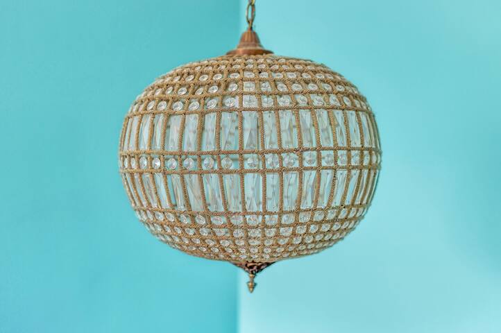 Old West Austin + Hollywood – Governor’s Mansion! gallery image 5