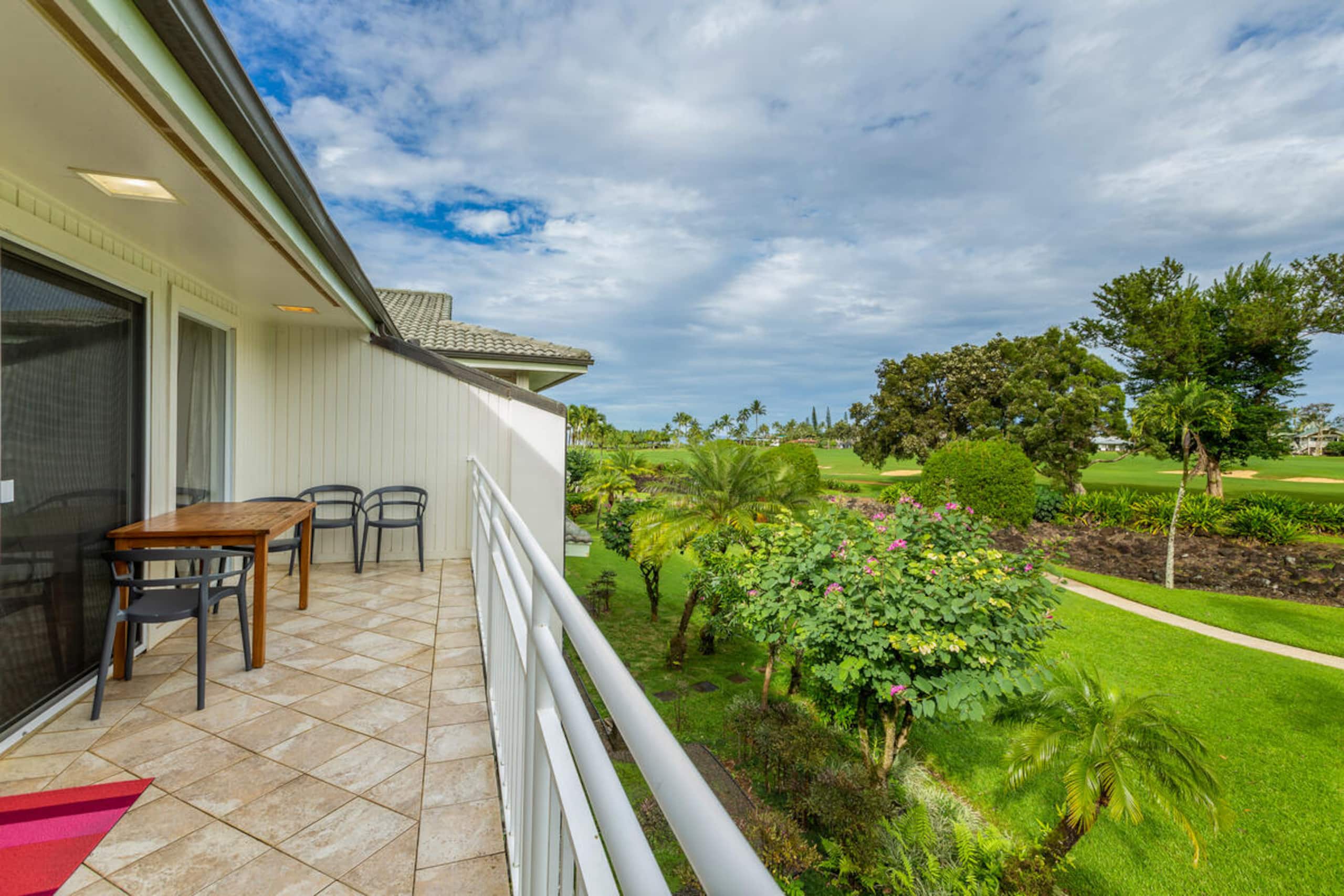 Condo in Princeville · ★4.86 · 1 bedroom · 2 beds · 2 shared baths - Image 20