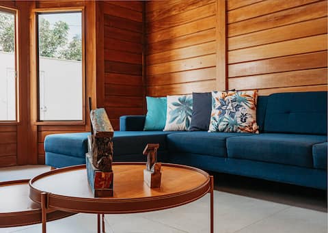 Top Airbnb: casadecastelhanos 50mSea, 4suites w/AC, leisure comp em Anchieta