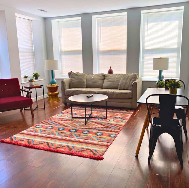 Mins to BJ Hospital, WashU, Forest Park 2BR W&D Apartments for Rent