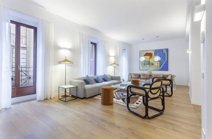 Cibeles Luxe I apartment in Madrid gallery image 4