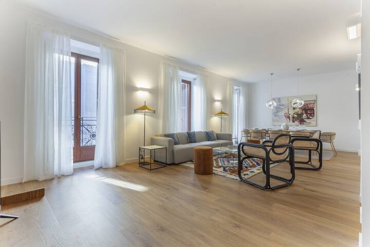 Cibeles Luxe Iii apartment in Madrid gallery image 2