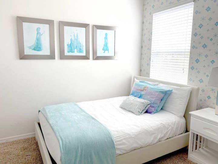 Bedroom 12