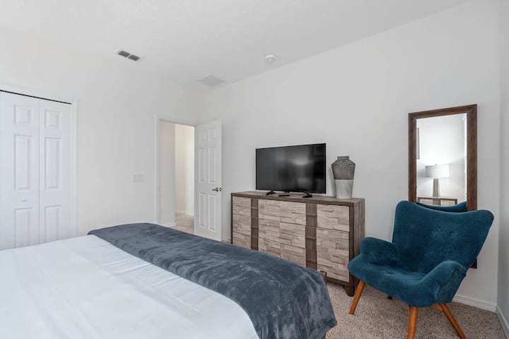 Bedroom 11