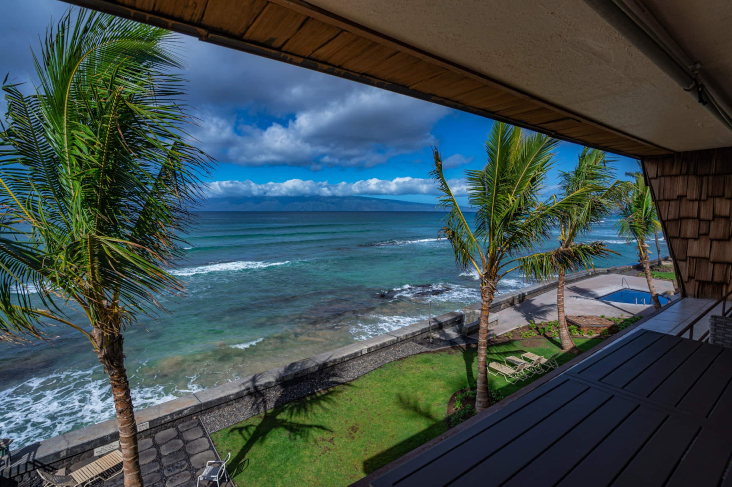 Condo in Lahaina · ★4.95 · 3 bedrooms · 3 beds · 2 baths - Image 47