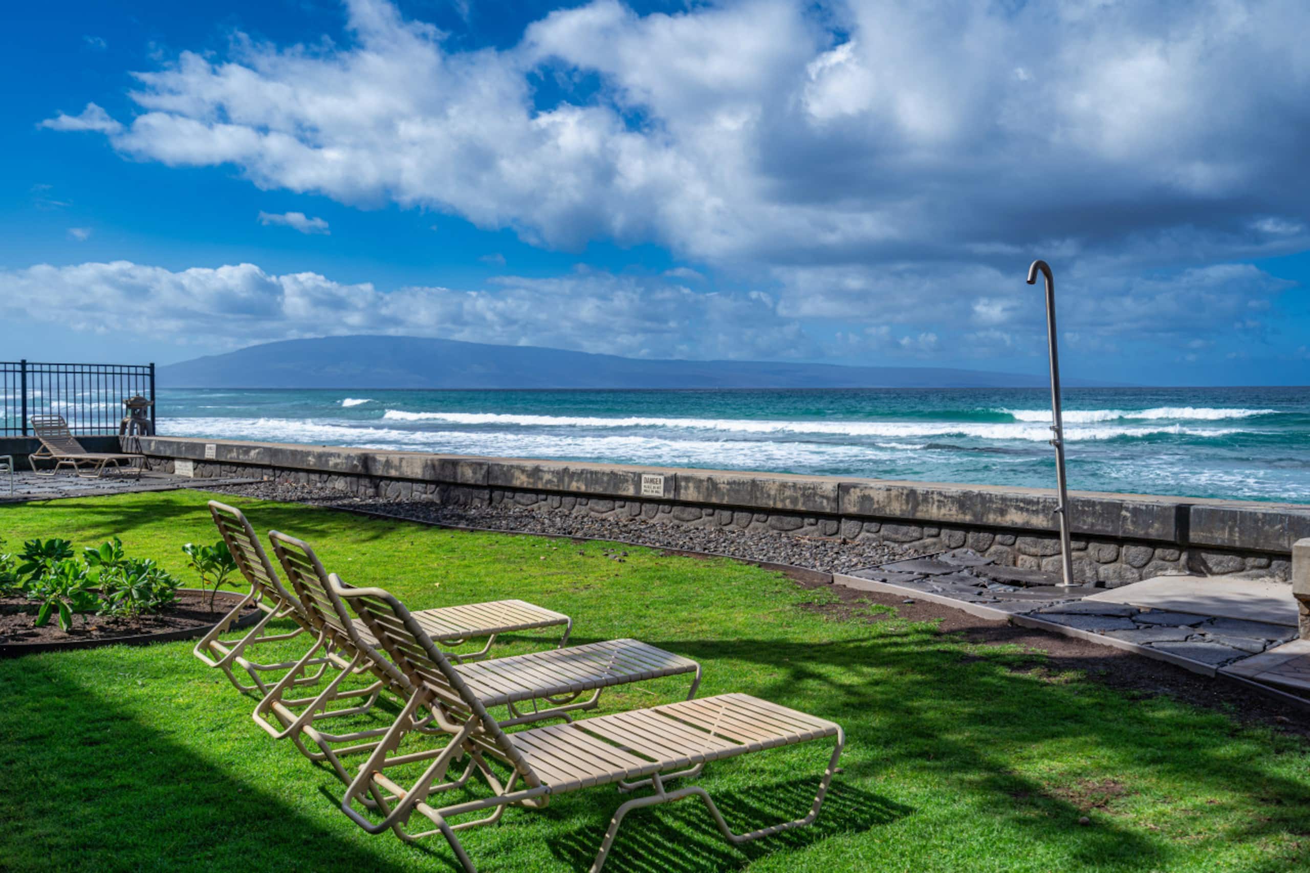 Condo in Lahaina · ★4.95 · 3 bedrooms · 3 beds · 2 baths - Image 50