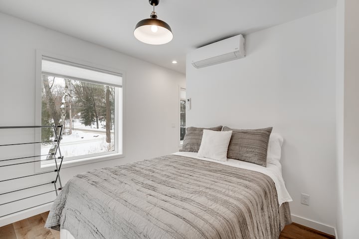 Peaceful Modern Tiny House Surrounded By Nature - Stillwater, MN
