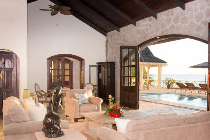 Luxury 5 Bed Villa With Chef & Housekeeper! - Saint Lucia