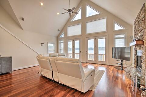 Dreamy Ridgeway Home w/ Grill on Lake Wateree!