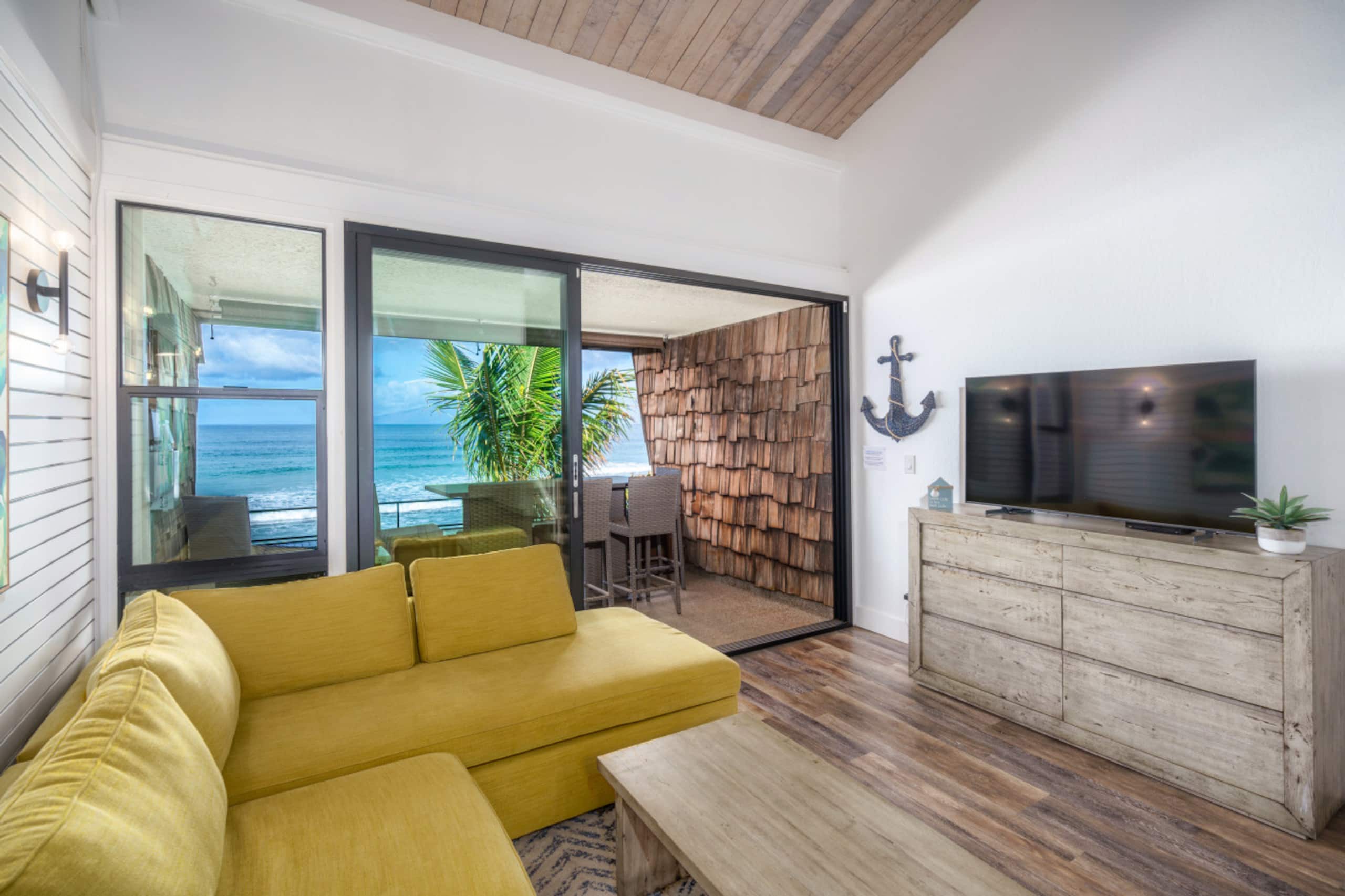 Condo in Lahaina · ★4.87 · 3 bedrooms · 3 beds · 2 baths - Image 6