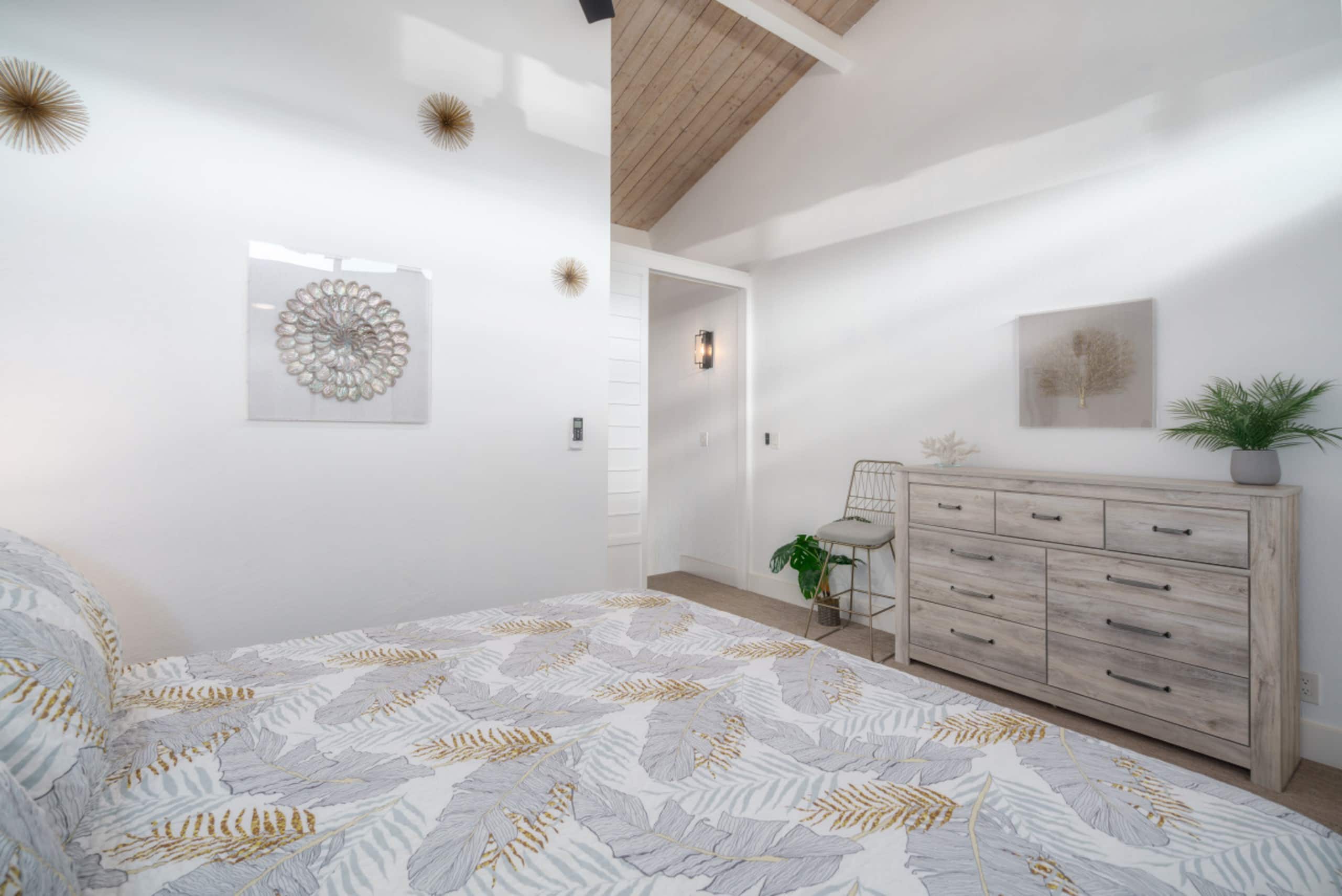 Condo in Lahaina · ★4.87 · 3 bedrooms · 3 beds · 2 baths - Image 25