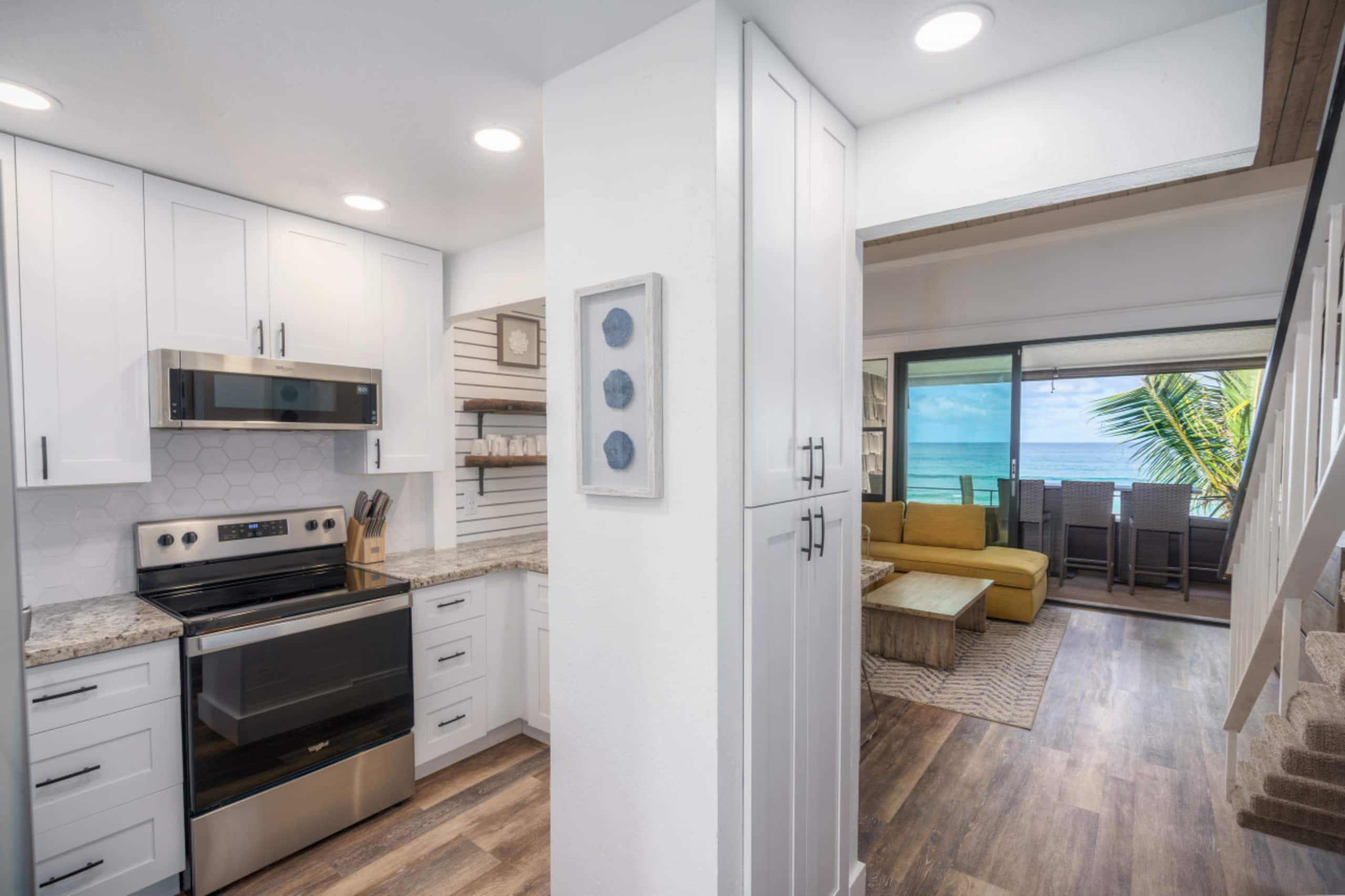 Condo in Lahaina · ★4.87 · 3 bedrooms · 3 beds · 2 baths - Image 11