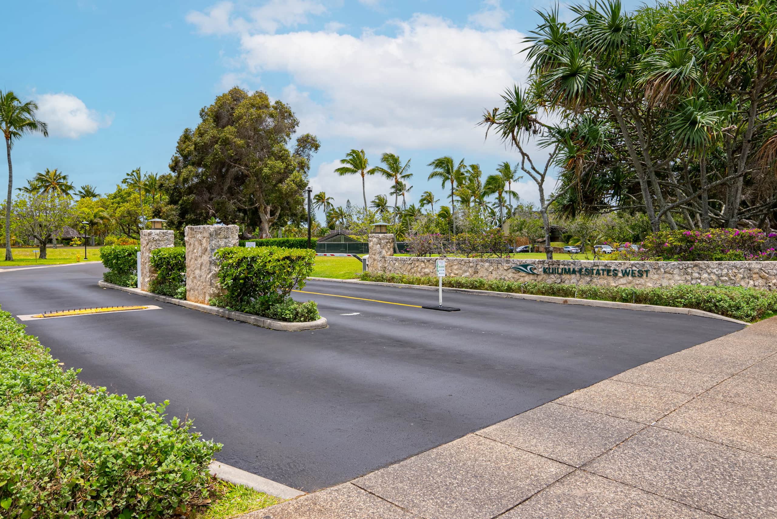 Condo in Kahuku · ★4.83 · 1 bedroom · 2 beds · 1 shared bath - Image 25