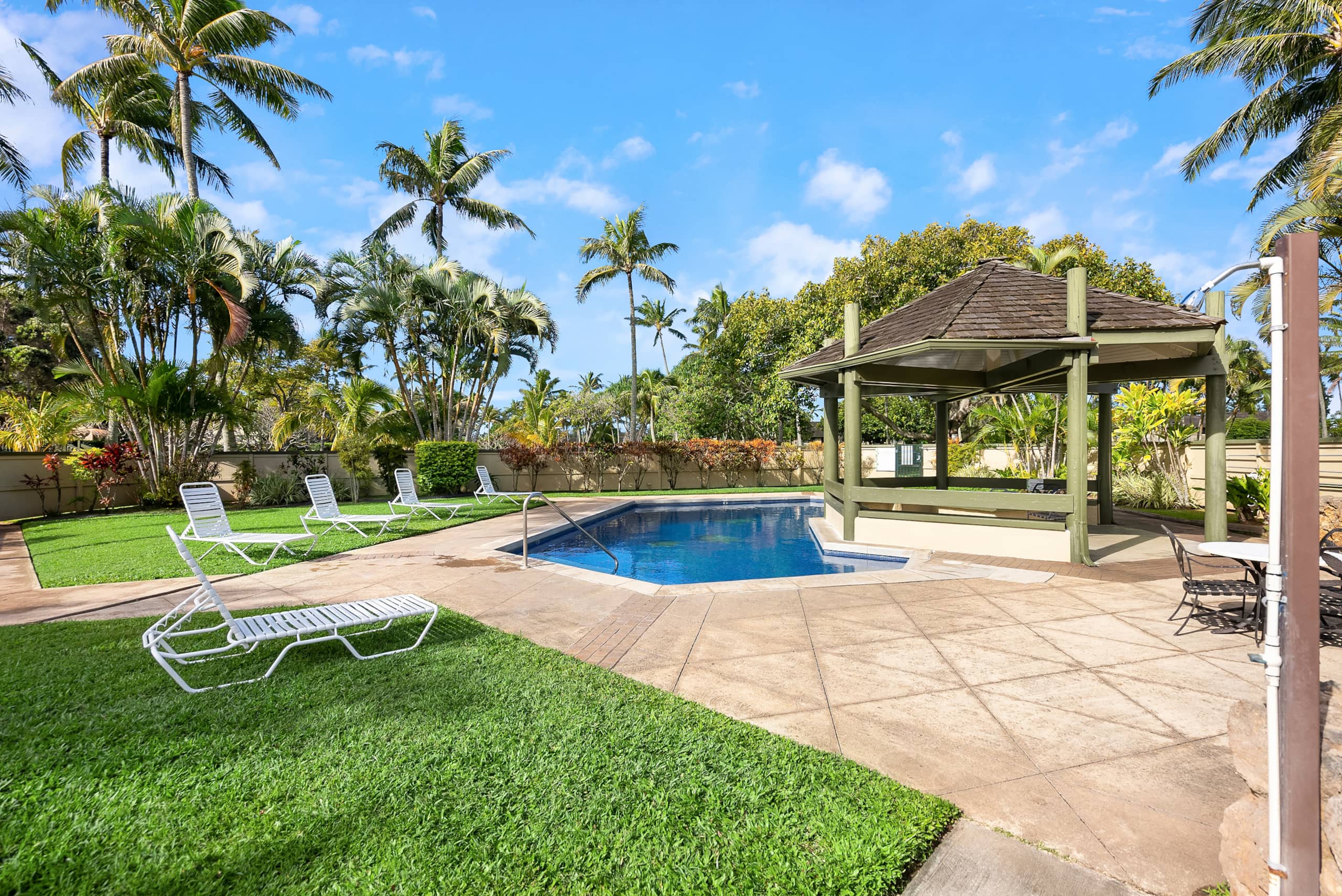 Condo in Kahuku · ★4.83 · 1 bedroom · 2 beds · 1 shared bath - Image 22