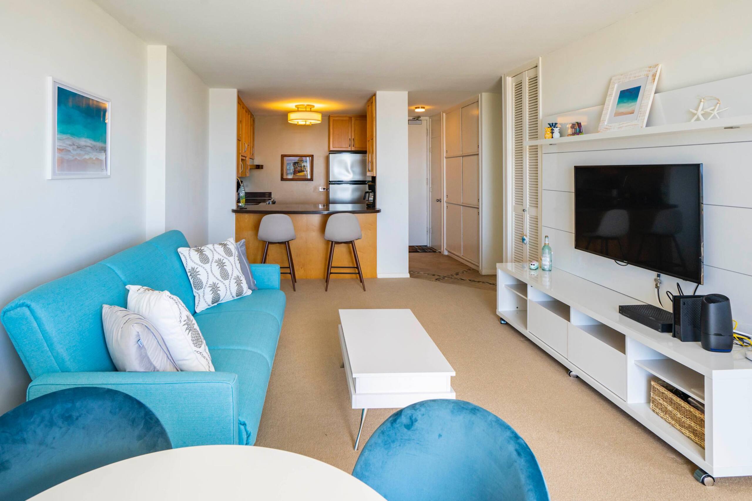Condo in Honolulu · ★4.44 · 1 bedroom · 2 beds · 1 shared bath - Image 27