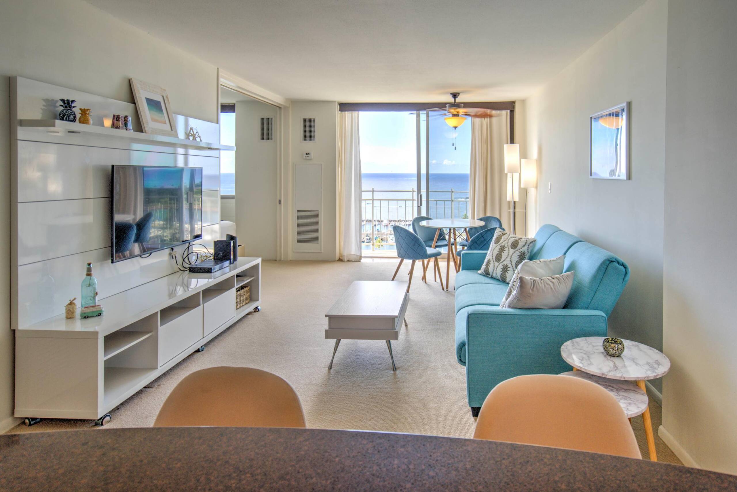 Condo in Honolulu · ★4.44 · 1 bedroom · 2 beds · 1 shared bath - Image 19