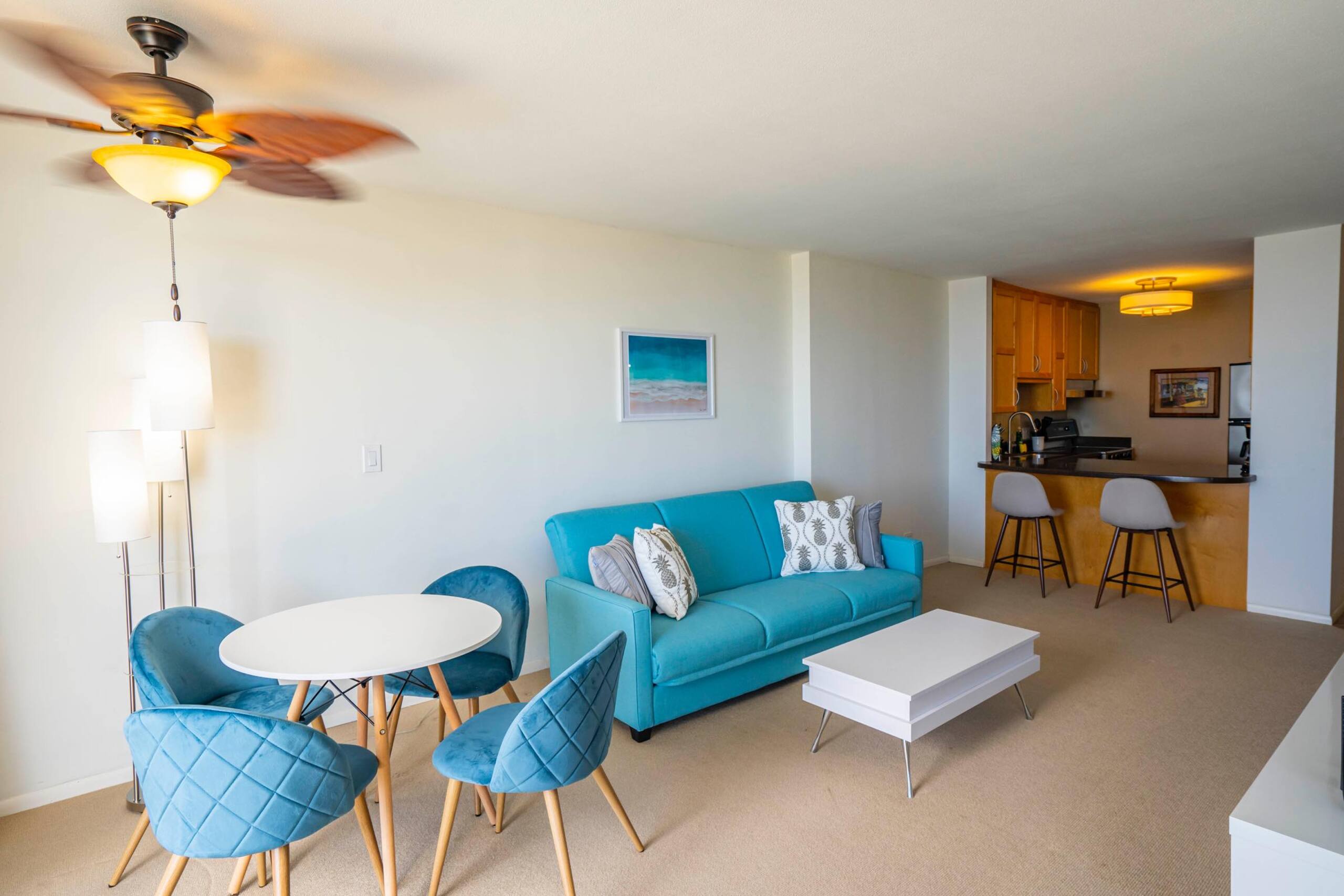 Condo in Honolulu · ★4.44 · 1 bedroom · 2 beds · 1 shared bath - Image 26