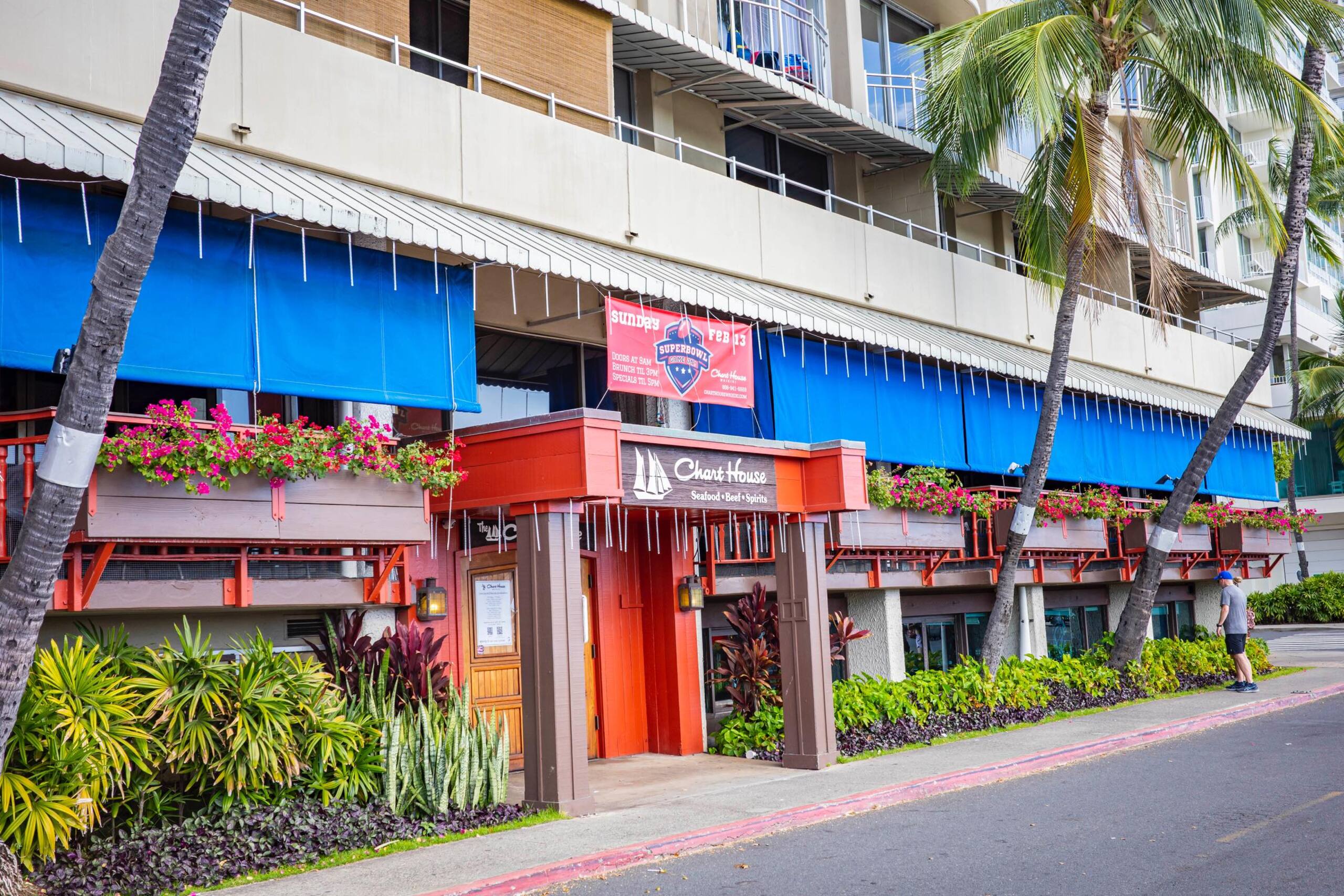 Condo in Honolulu · ★4.44 · 1 bedroom · 2 beds · 1 shared bath - Image 9