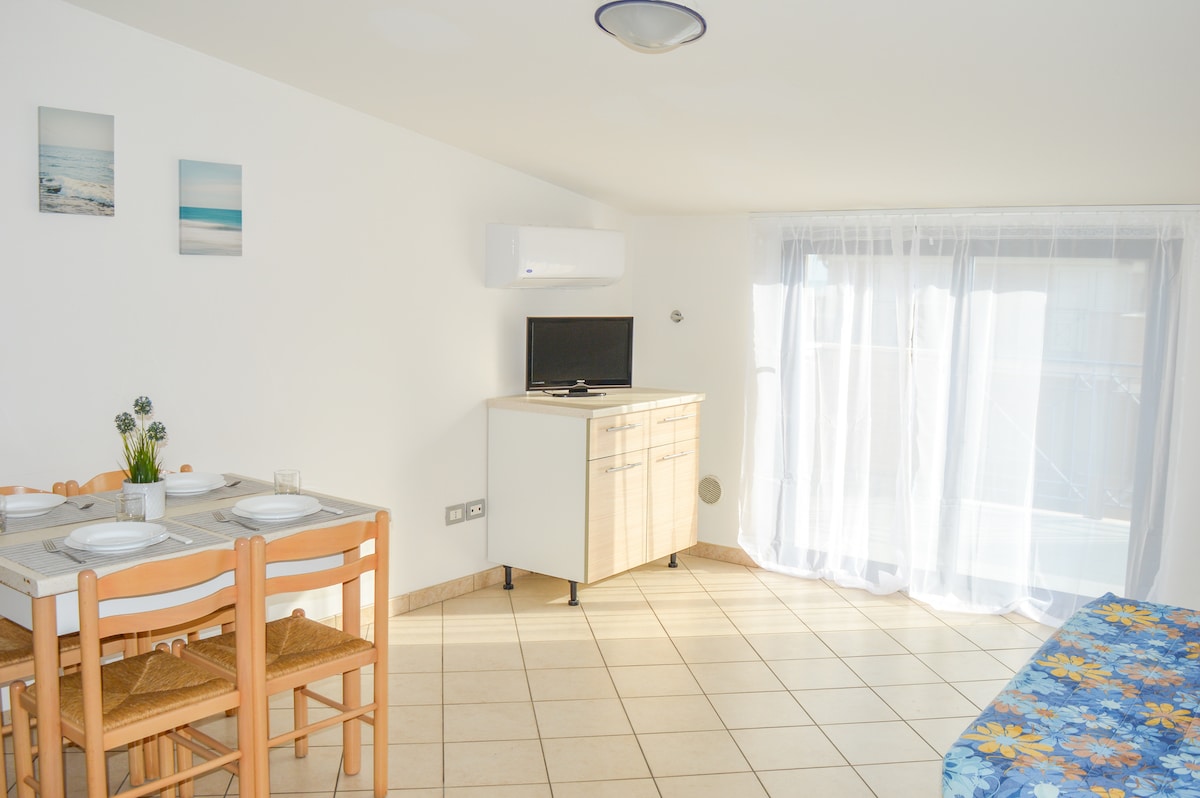 Top performing Airbnb: Homiday - Green Bay B19 - Bilocale in Pineto